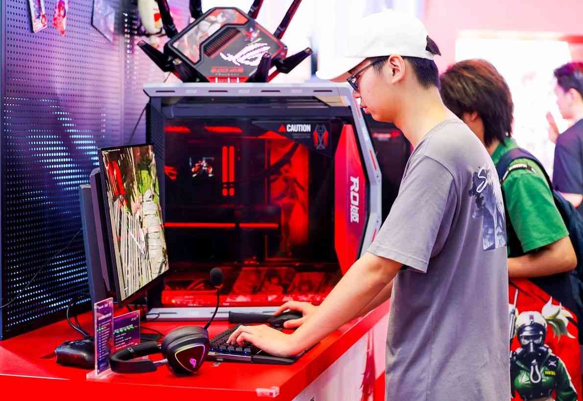 BW2025 ROG玩+乐园引爆二次元电竞狂欢(图6)