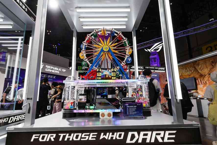 BW2025 ROG玩+乐园引爆二次元电竞狂欢(图25)