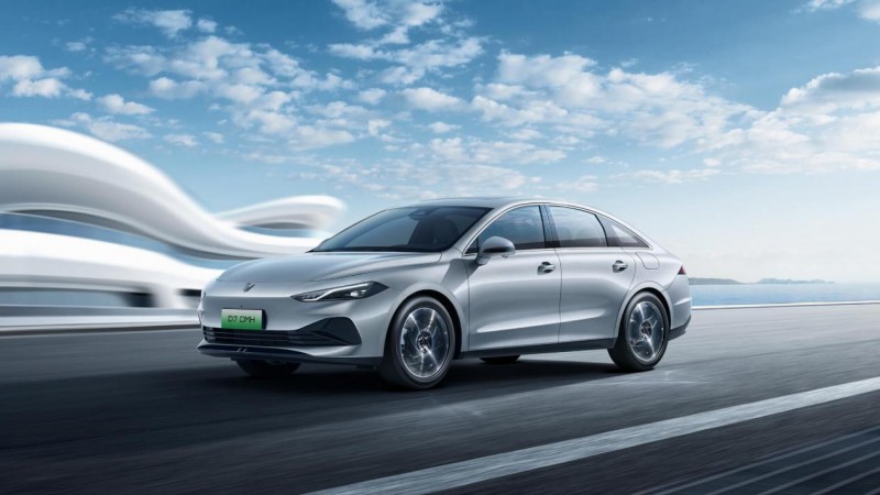 十万级电车优选：纯电与插混双越级，续航空间智能全面领先(图5)