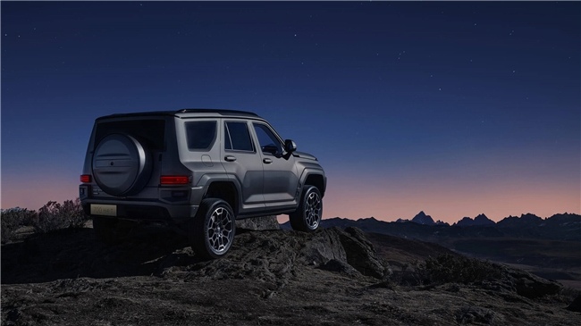 50万预算硬派SUV如何选？强悍越野与豪华舒适兼具的车型推荐(图2)