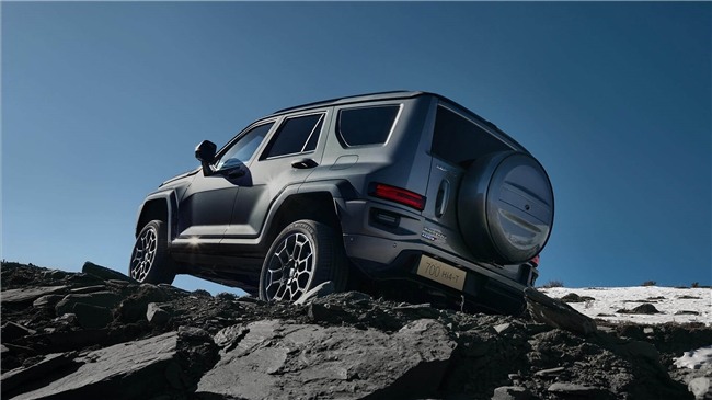 40万预算SUV如何选？硬派越野与豪华家用全解析(图2)