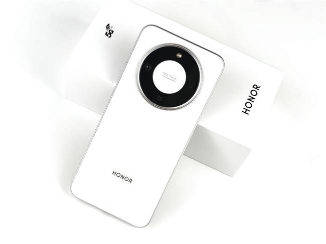 超大电池手机全面测评：持久续航与顶级防护体验(图2)