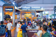 SmallRig斯莫格变形金刚大黄蜂联名产品亮相BIRTV2025(图2)