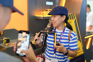 SmallRig斯莫格变形金刚大黄蜂联名产品亮相BIRTV2025(图3)