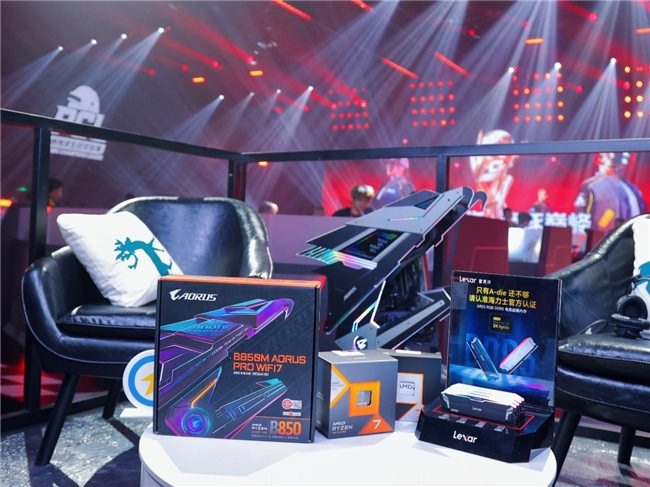 技嘉AORUS助力PCL秋季赛｜专业电竞装备全攻略(图4)