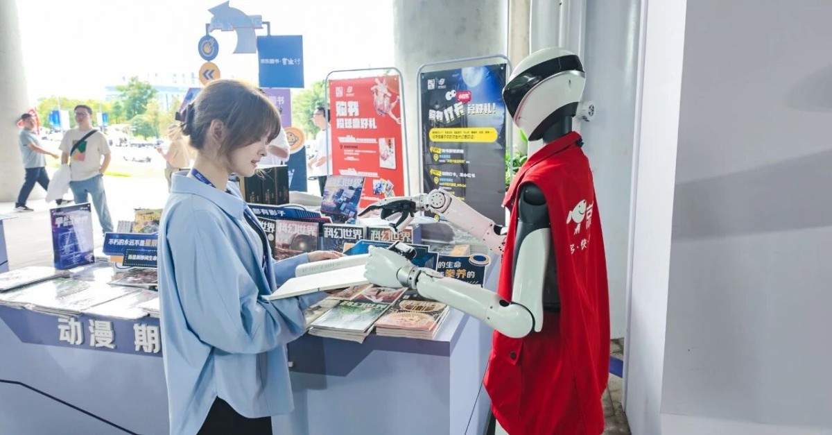 星动Q5全能会展担当｜机器人嘉宾引流带货全攻略(图3)