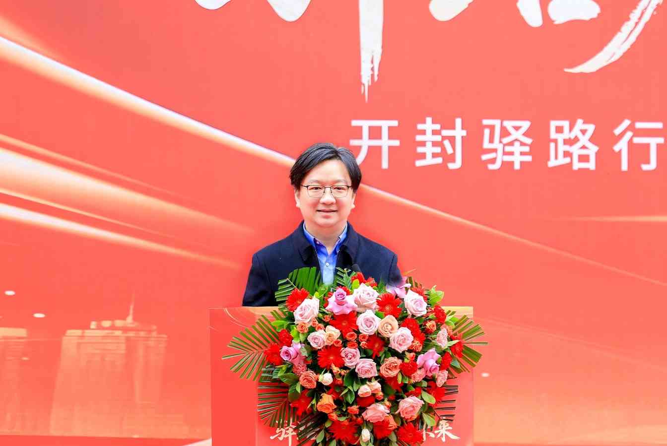 王立.jpg