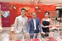 商业模式的进化论：杨受成杨政龙如何带领英皇集团走向跨界生态｜核心路径解析(图2)