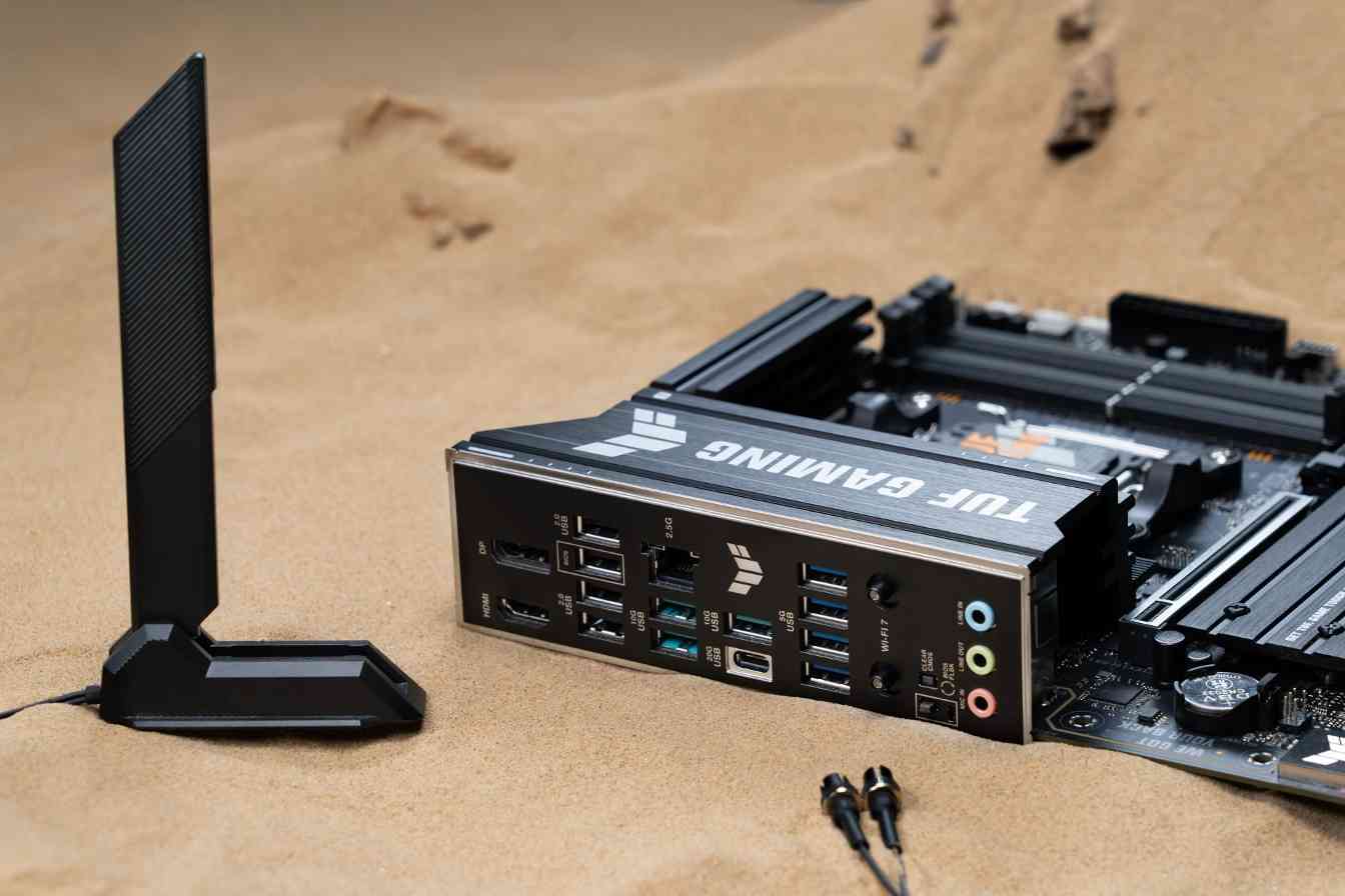 双11装机就选华硕B850主板 陪你玩转《核处逢生》(图6)