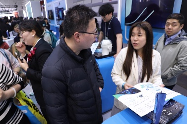 乌镇峰会迎来“浙江新势力” 德适生物医学影像通用大模型荣膺“新光”产品(图4)