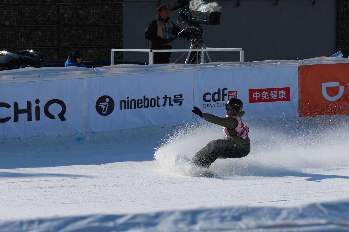 从城市通勤到冰雪赛场，九号滑板车助力国际滑雪赛事高效运行(图9)