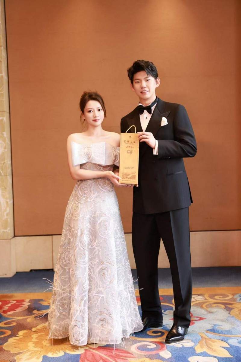 从冠军婚礼看婚宴用酒选择：长城五星成高端宴席常见身影(图5)